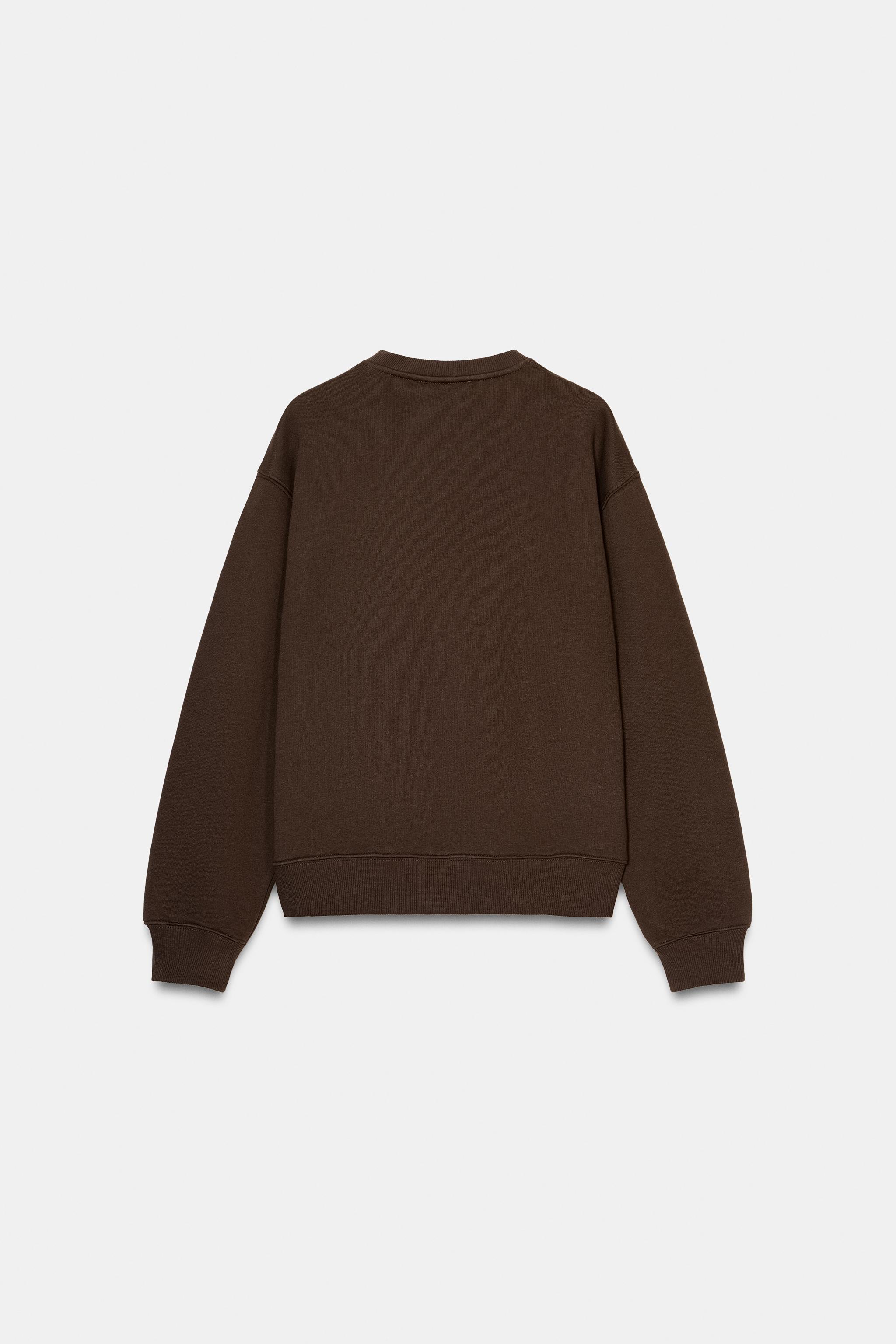 SWEAT LACETS EN RELIEF